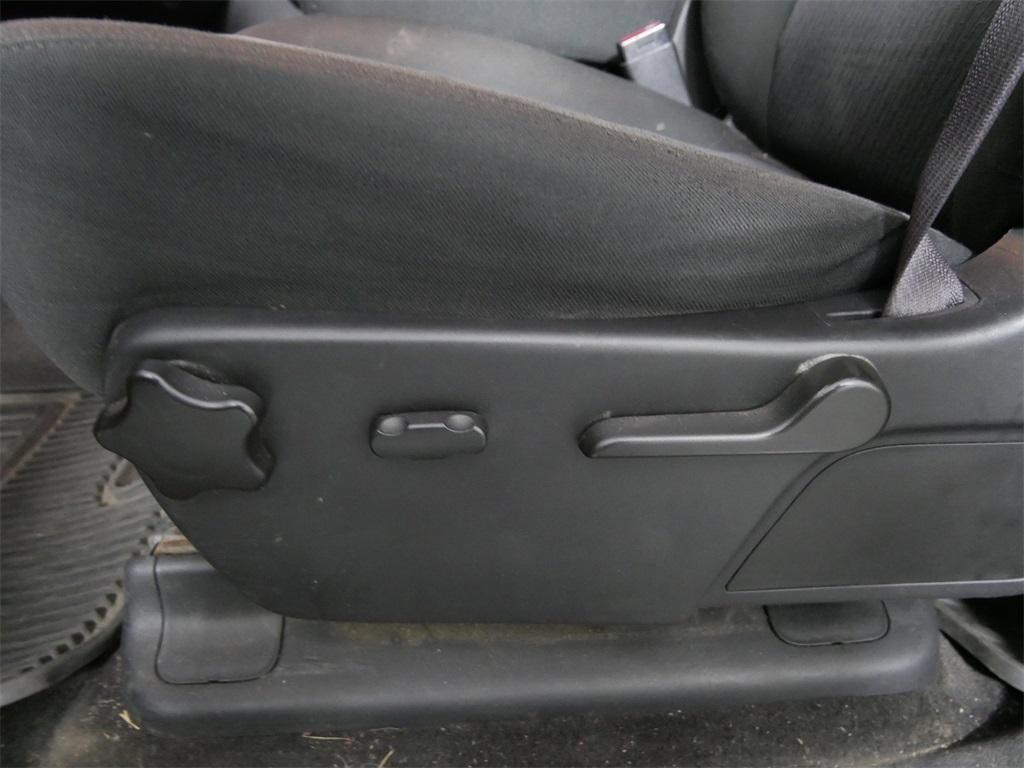 used 2013 GMC Sierra 2500 car, priced at $19,844