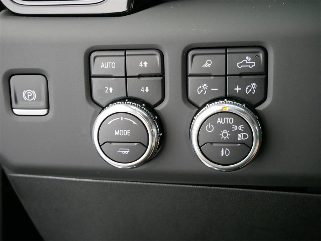 new 2025 GMC Sierra 3500 car, priced at $77,120
