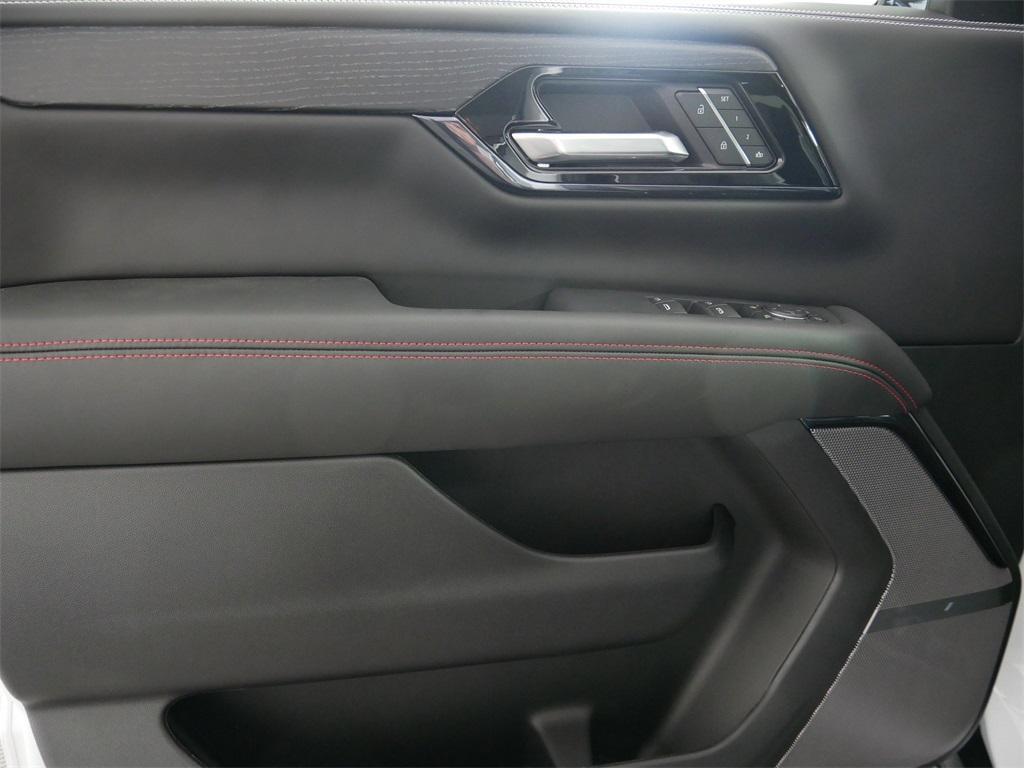 new 2025 GMC Yukon car, priced at $100,685