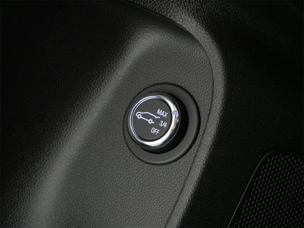 new 2025 Buick Envista car, priced at $29,215