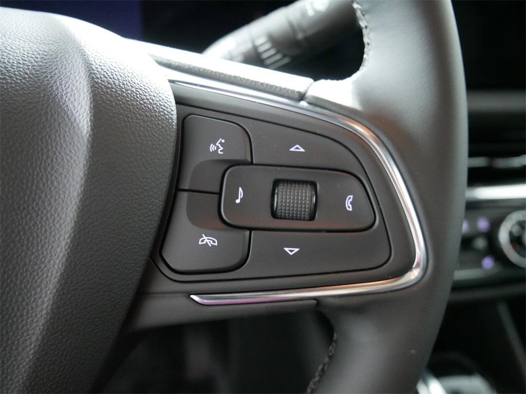 new 2025 Buick Envista car, priced at $29,215