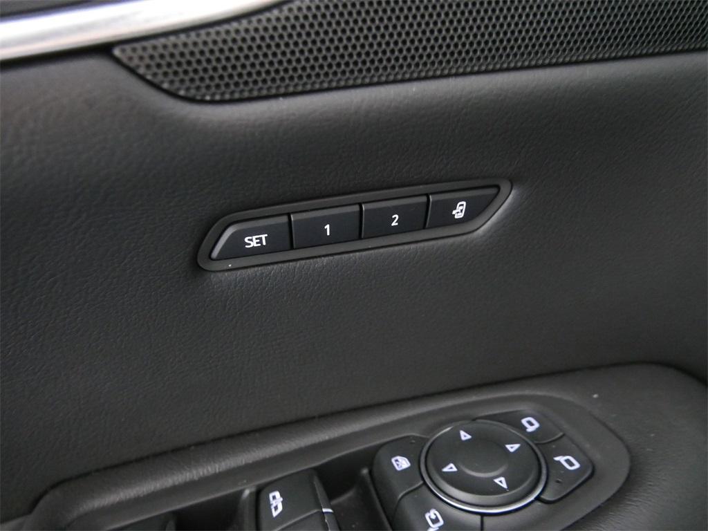 used 2019 Cadillac XT5 car, priced at $26,350