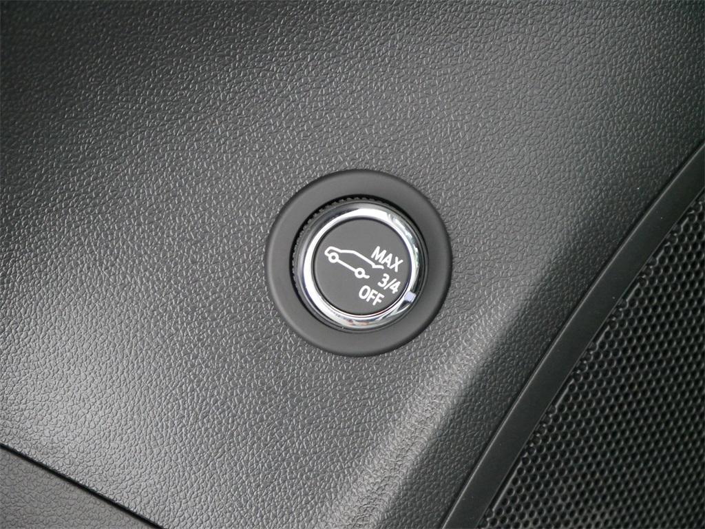 new 2025 Buick Envision car, priced at $39,000
