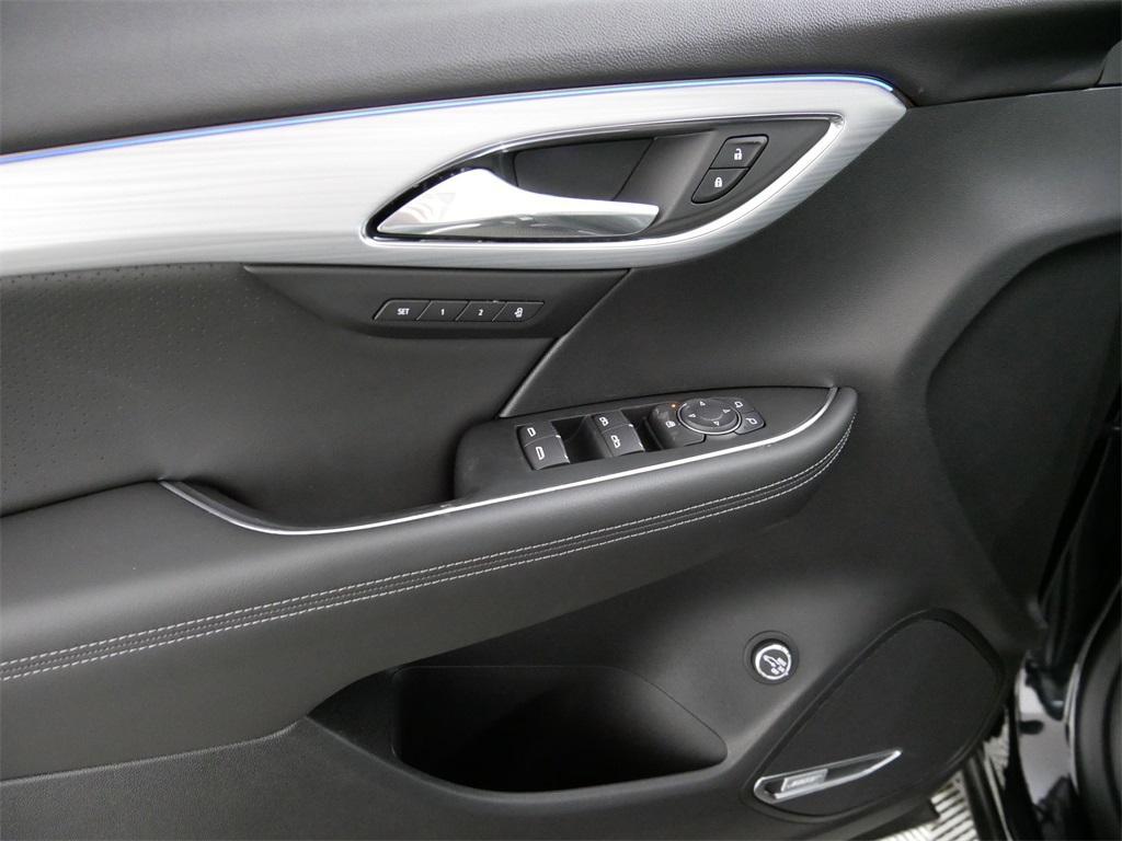 new 2025 Buick Envision car, priced at $45,595