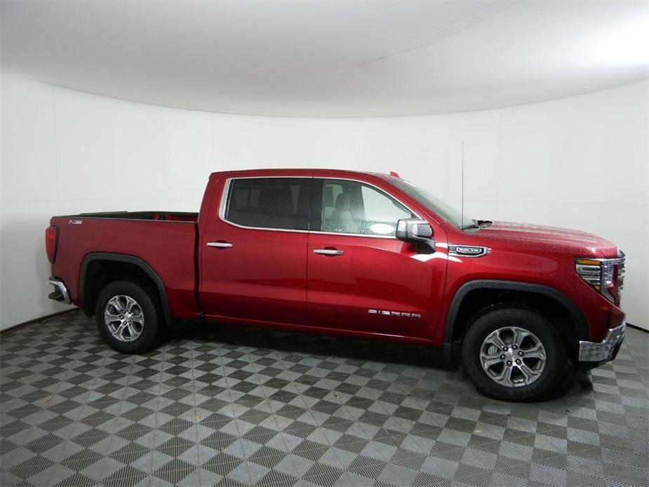 new 2024 GMC Sierra 1500 car, priced at $57,670