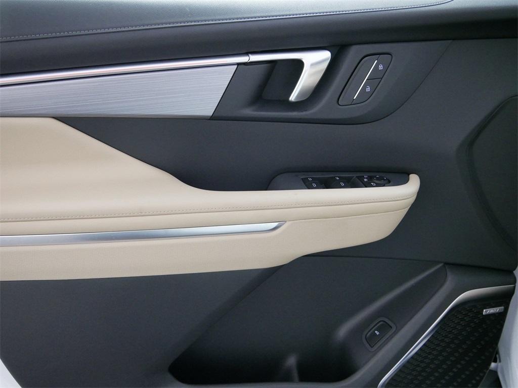 new 2025 Buick Enclave car, priced at $46,245