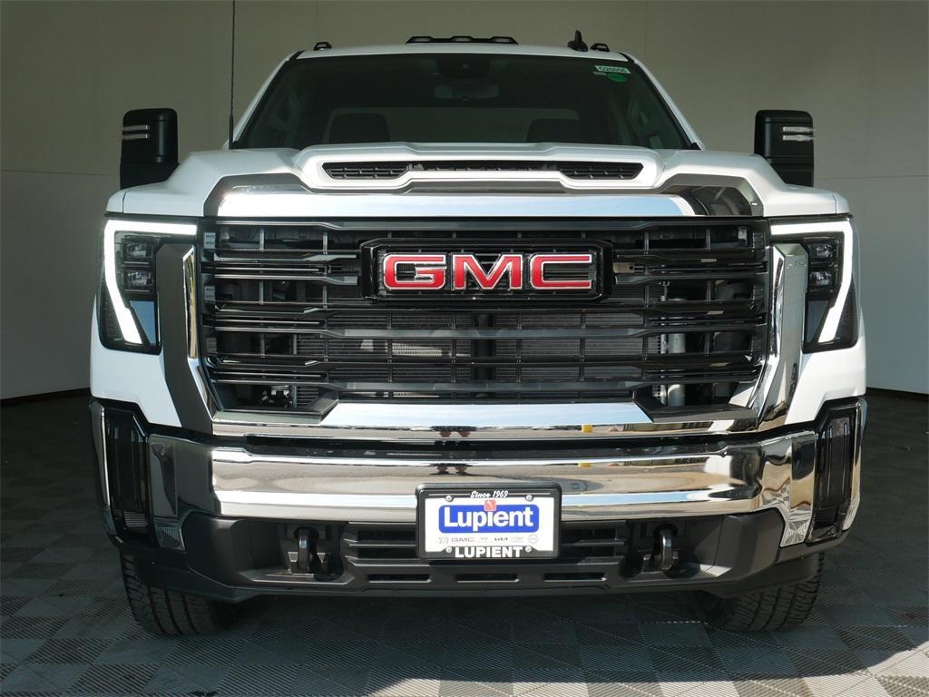 new 2026 GMC Sierra 3500 car, priced at $55,670