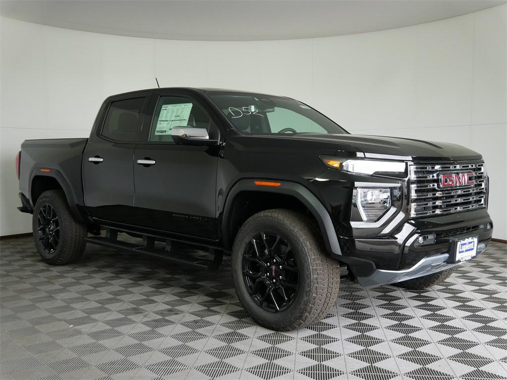 new 2025 GMC Canyon car, priced at $55,285
