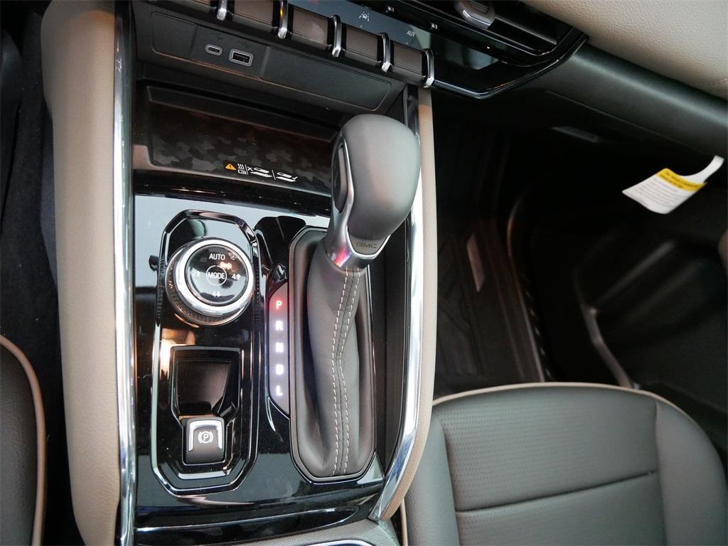 new 2025 GMC Canyon car, priced at $55,285