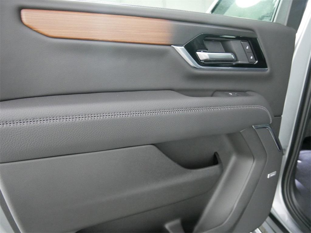 new 2025 GMC Yukon XL car, priced at $90,960
