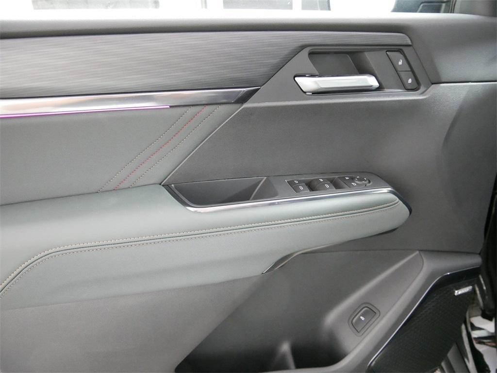 new 2025 GMC Acadia car, priced at $52,390