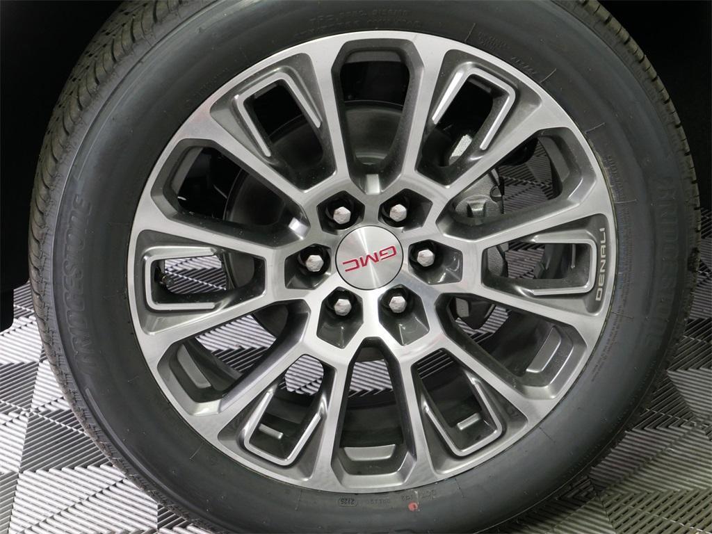 new 2025 GMC Yukon car, priced at $95,675