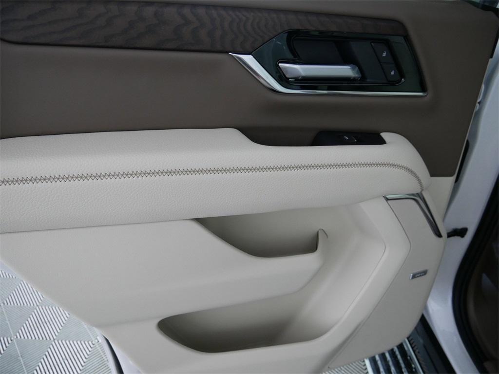 new 2025 GMC Yukon car, priced at $95,675
