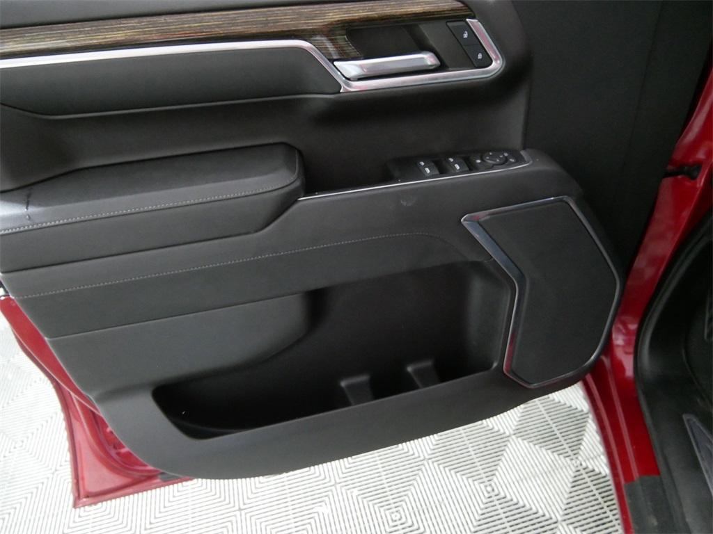 used 2023 GMC Sierra 1500 car, priced at $45,172