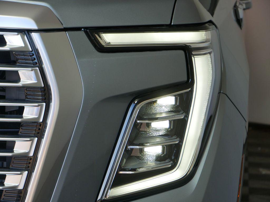 new 2025 GMC Yukon XL car, priced at $84,535