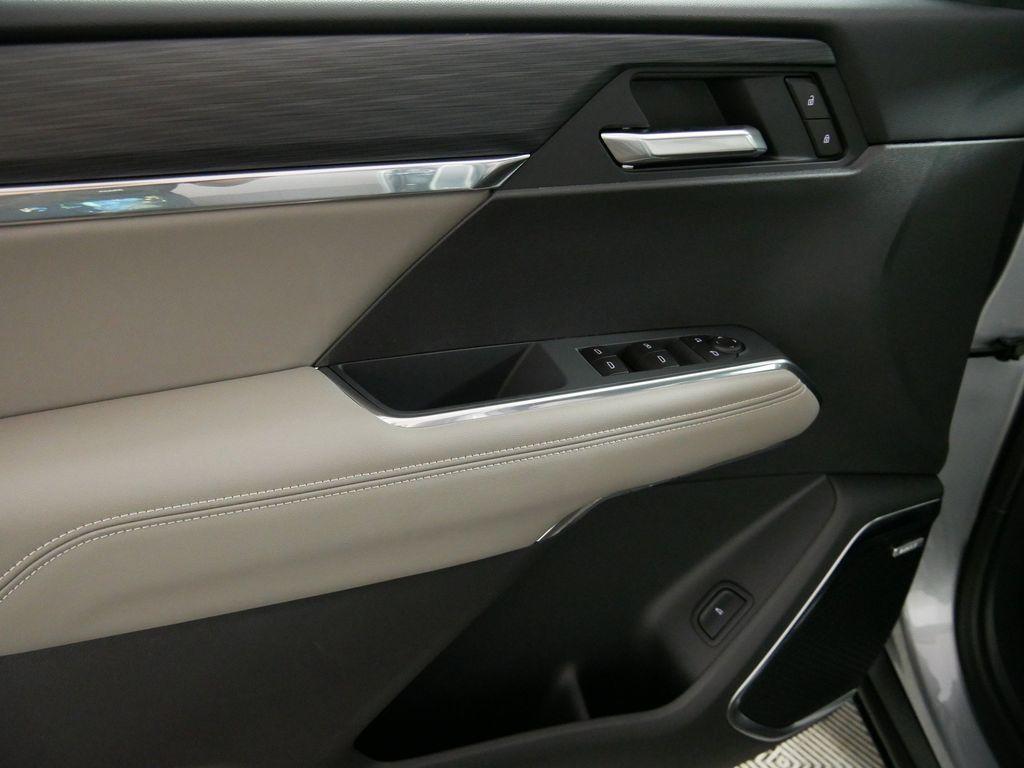 new 2025 GMC Acadia car, priced at $42,990