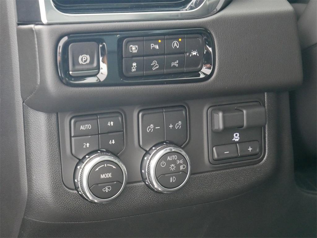 new 2025 GMC Yukon XL car, priced at $93,985