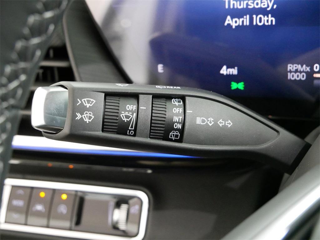 new 2025 Buick Envision car, priced at $38,240
