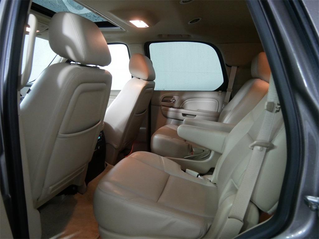 used 2013 Cadillac Escalade car, priced at $17,500