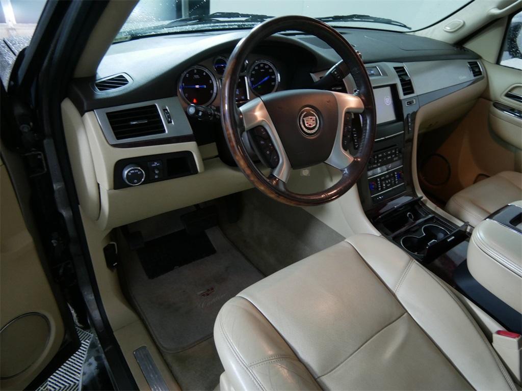 used 2013 Cadillac Escalade car, priced at $17,500