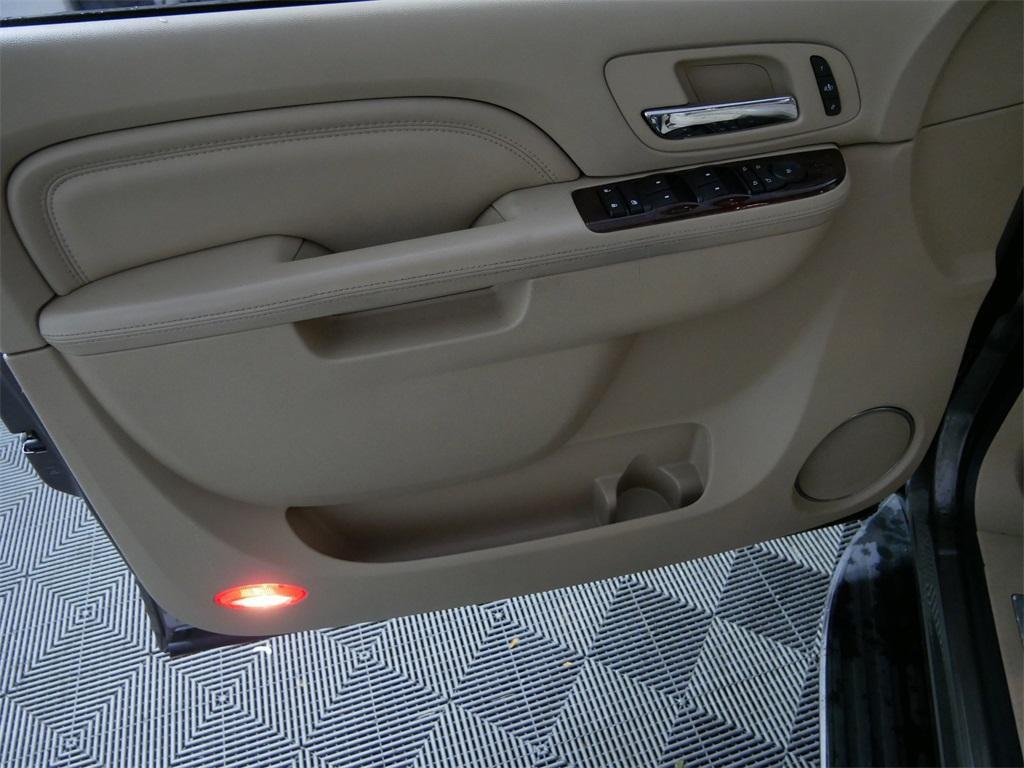 used 2013 Cadillac Escalade car, priced at $17,500