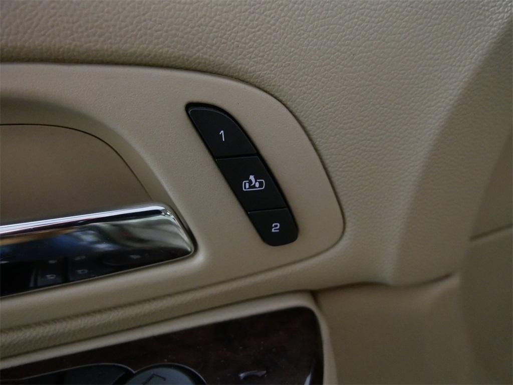 used 2013 Cadillac Escalade car, priced at $17,500