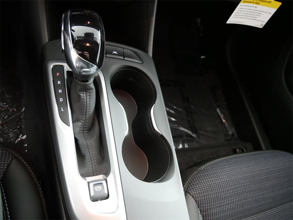 new 2025 Buick Envista car, priced at $26,180