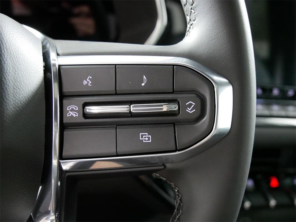 new 2025 GMC Canyon car, priced at $47,195