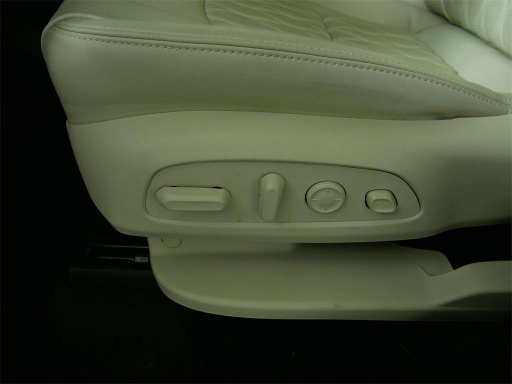 used 2024 Buick Enclave car, priced at $47,953