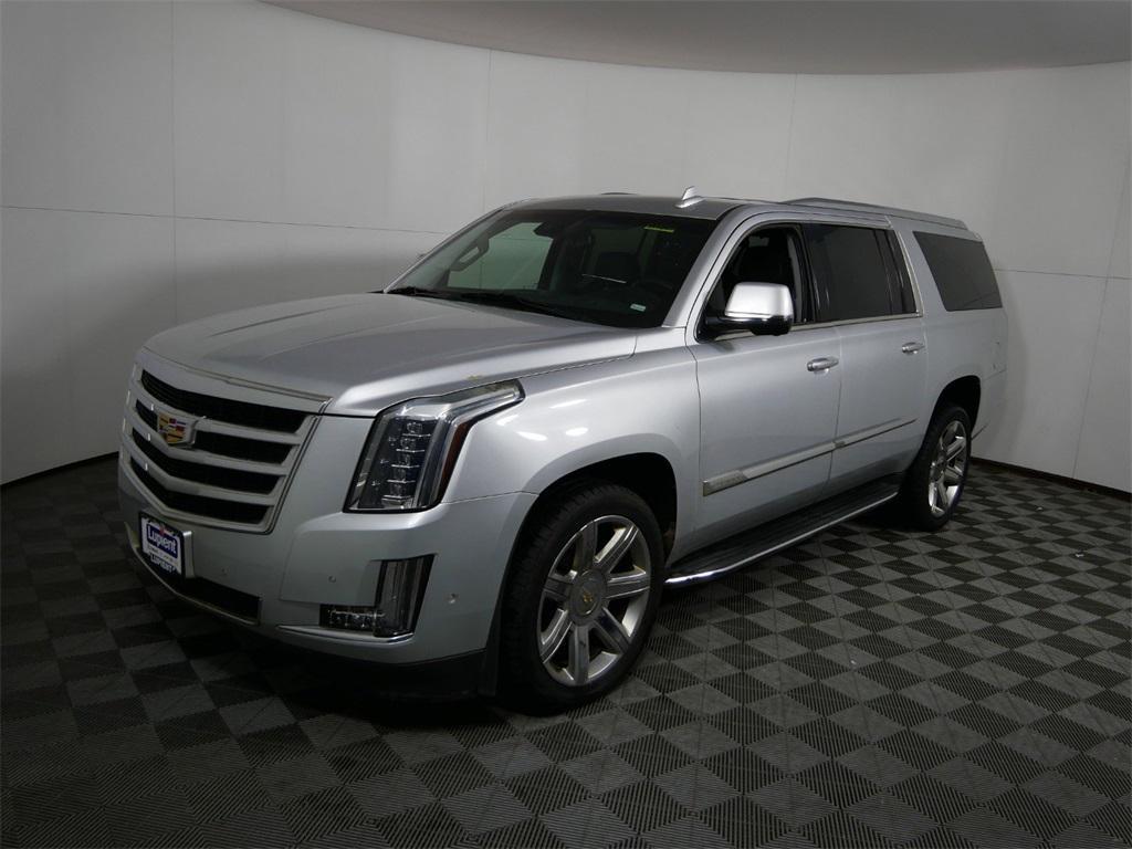 used 2020 Cadillac Escalade ESV car, priced at $41,689