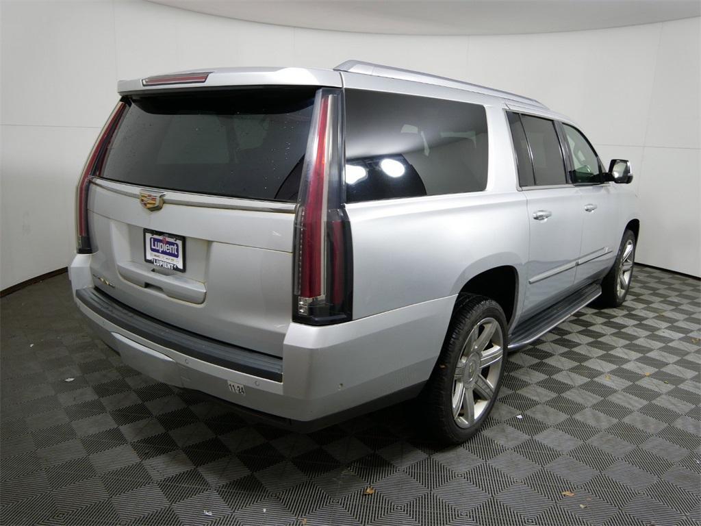 used 2020 Cadillac Escalade ESV car, priced at $41,689