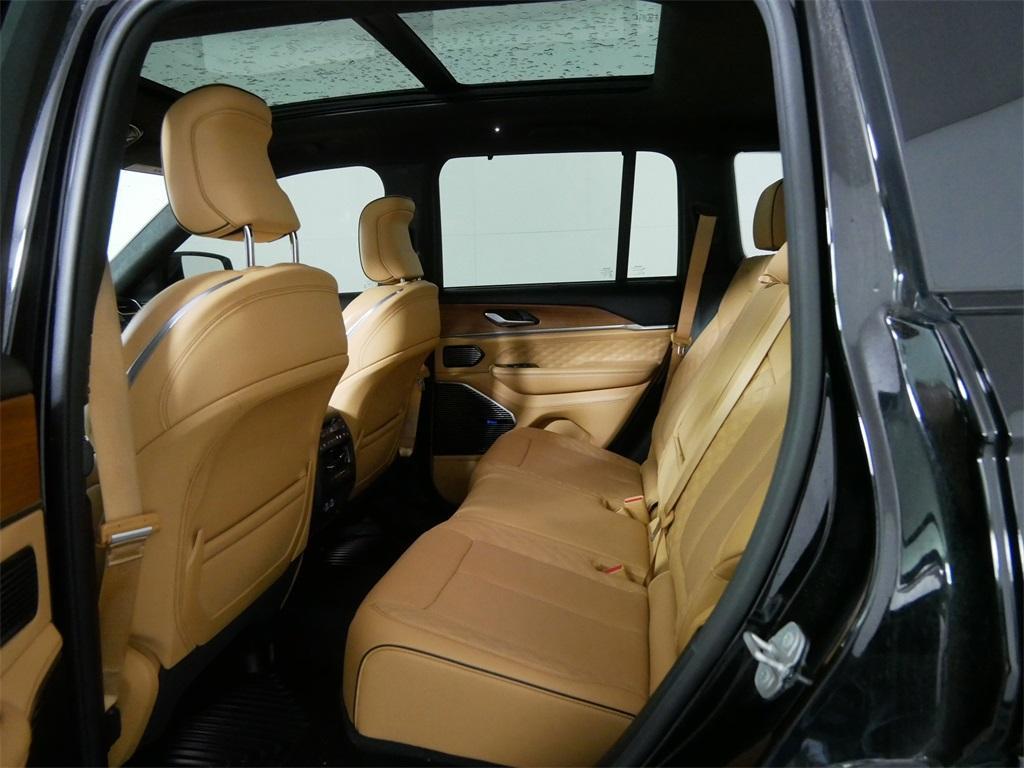 used 2022 Jeep Grand Cherokee car, priced at $43,000