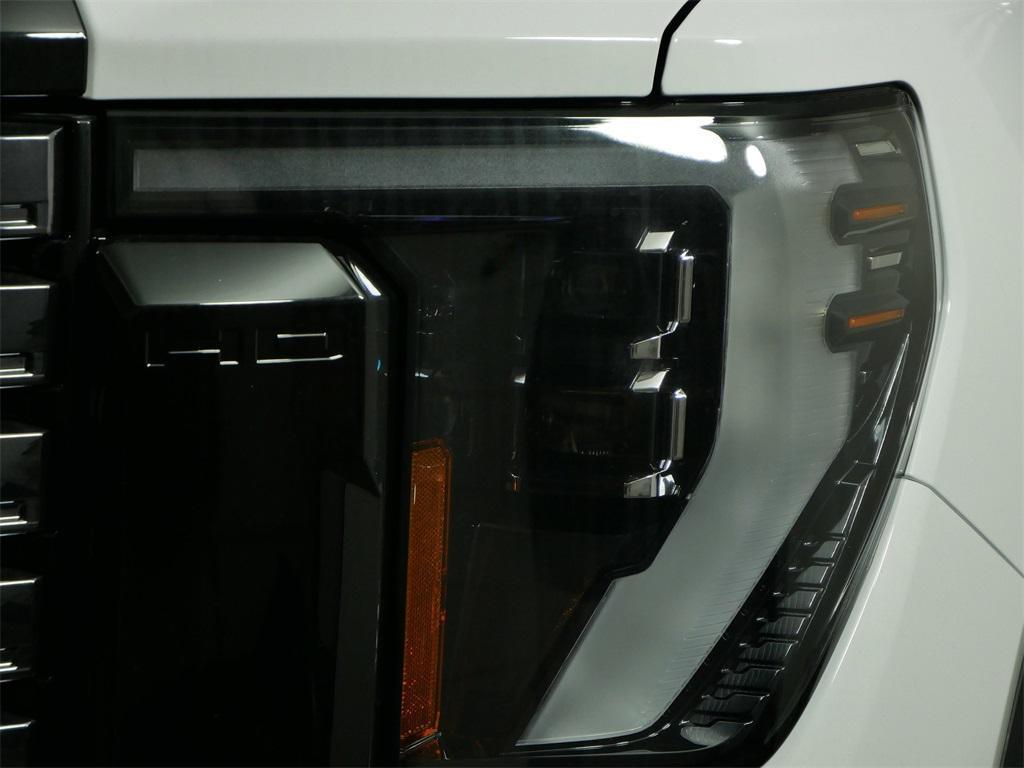 new 2025 GMC Sierra 3500 car, priced at $95,640