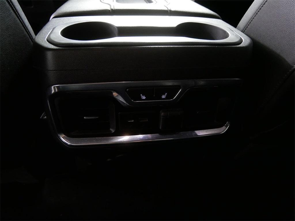 used 2020 GMC Sierra 1500 car, priced at $38,500