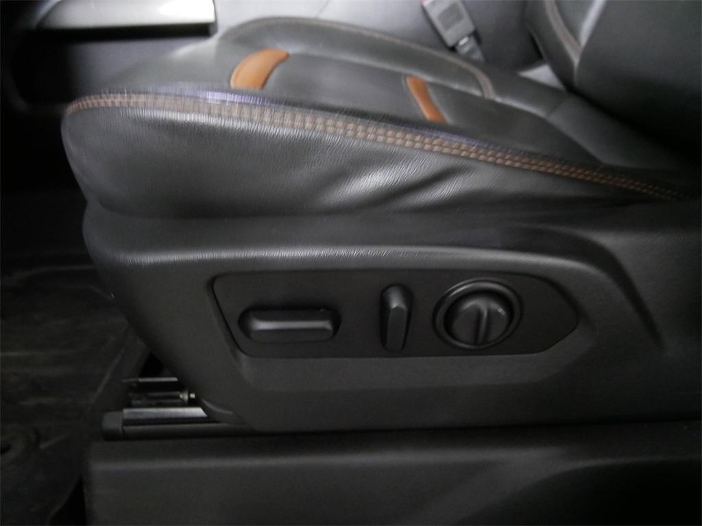 used 2020 GMC Sierra 1500 car, priced at $38,500