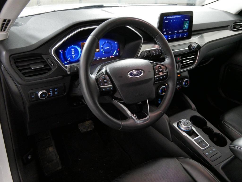 used 2022 Ford Escape car, priced at $21,556