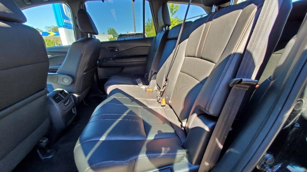 used 2022 Honda Pilot car, priced at $32,921