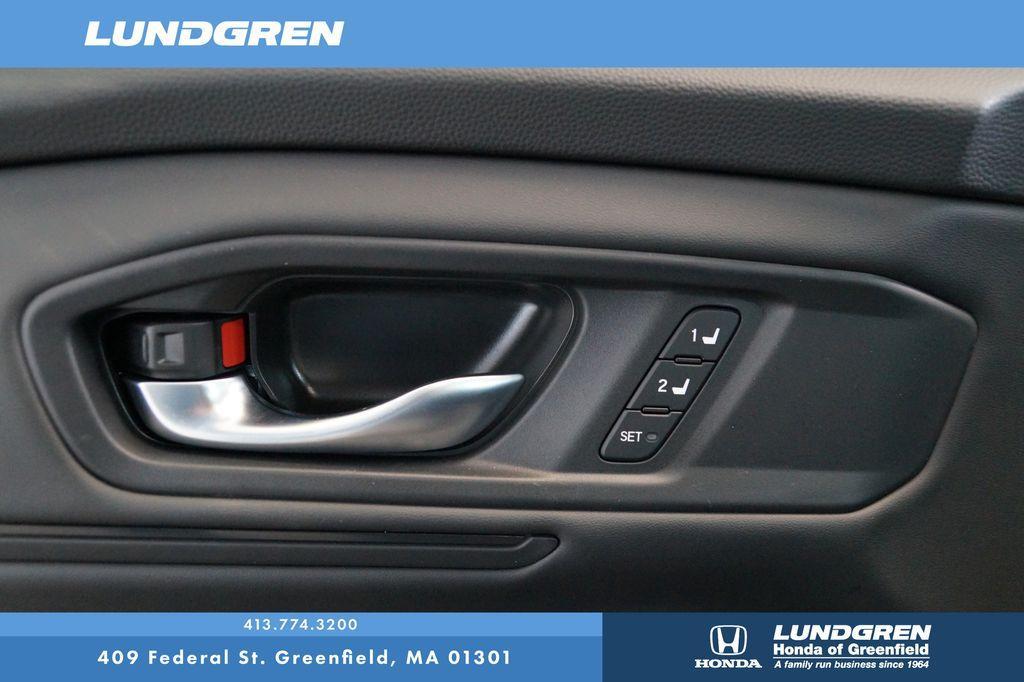 new 2025 Honda Accord Hybrid car, priced at $36,135