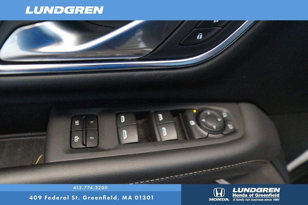 used 2023 GMC Yukon car, priced at $54,085