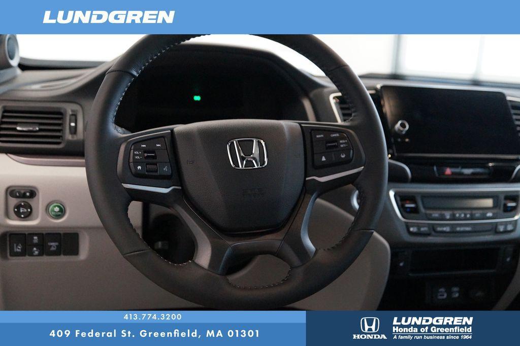 new 2025 Honda Ridgeline car, priced at $45,385