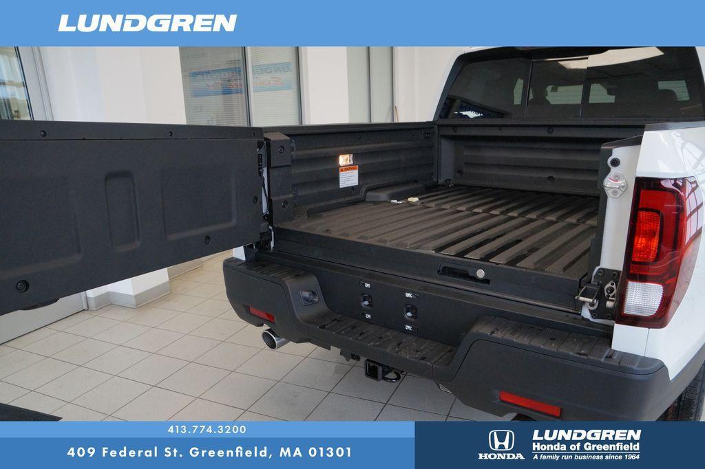 new 2025 Honda Ridgeline car, priced at $45,385