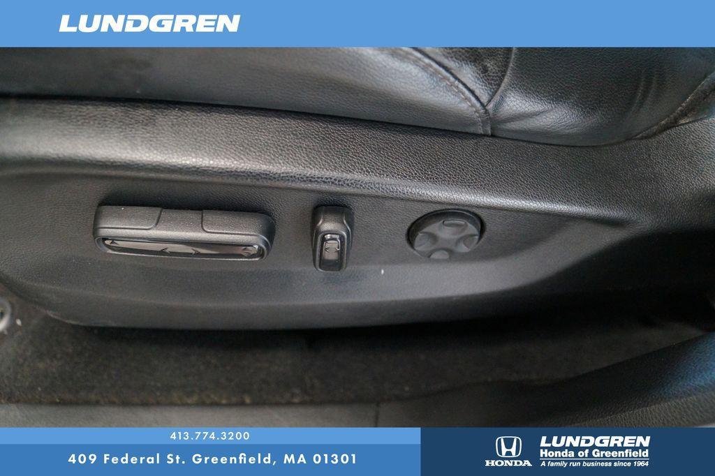 used 2021 Honda CR-V car, priced at $29,218