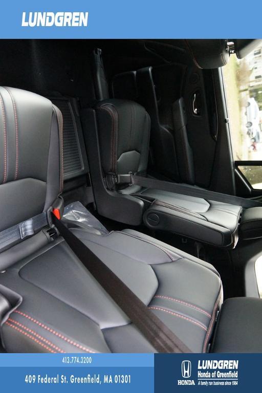 new 2025 Honda Pilot car, priced at $50,895