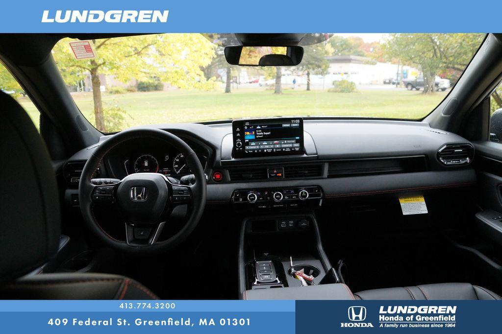 new 2025 Honda Pilot car, priced at $50,895