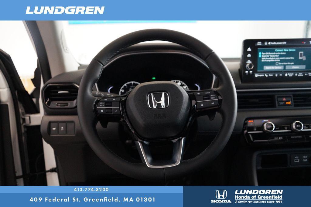 new 2025 Honda Pilot car, priced at $51,050