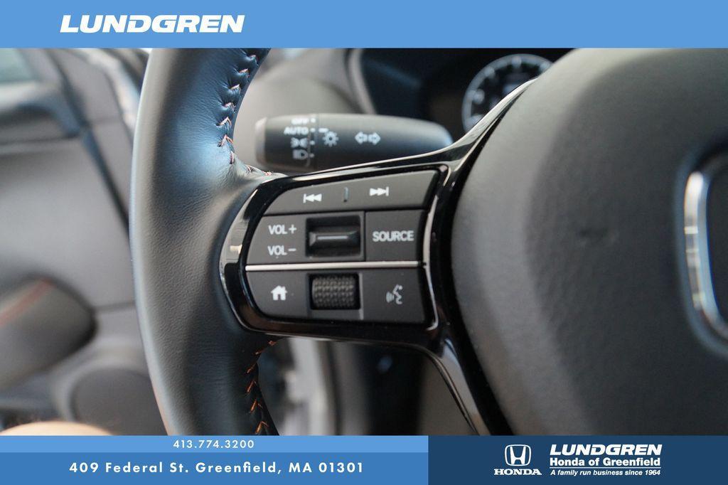 used 2025 Honda HR-V car, priced at $28,910
