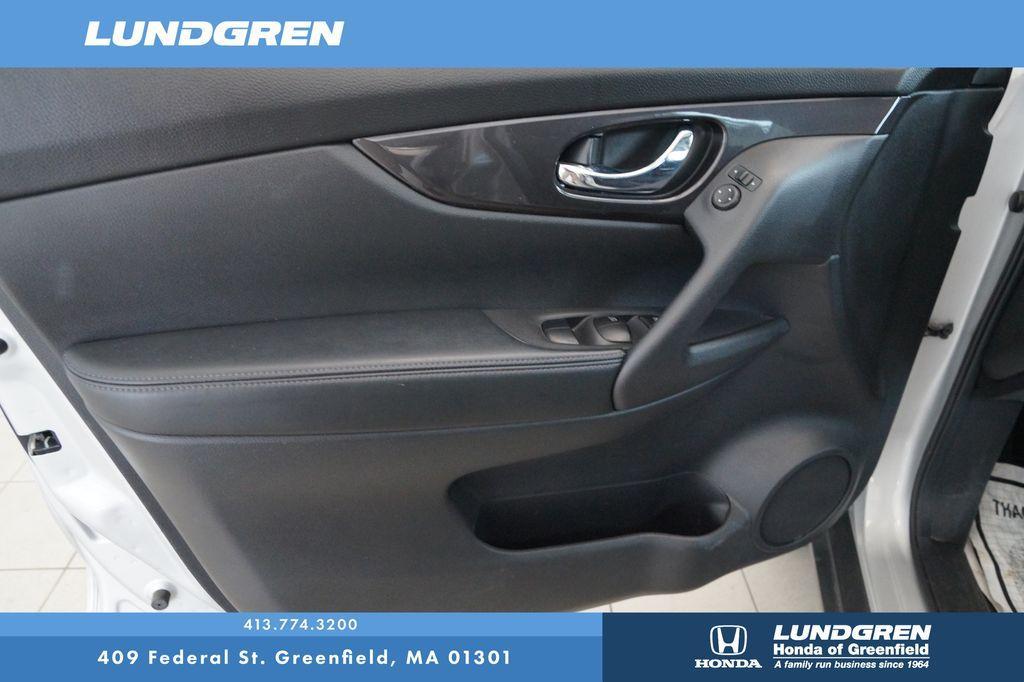 used 2018 Nissan Rogue car, priced at $13,584