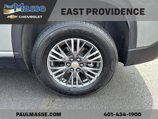 used 2025 Chevrolet Traverse car, priced at $40,988
