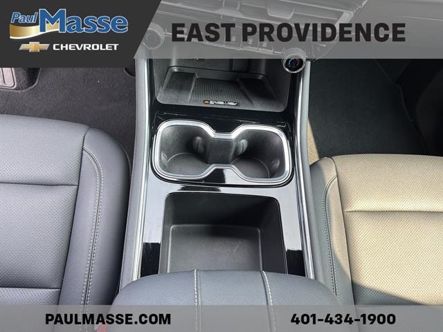 used 2025 Chevrolet Traverse car, priced at $40,988