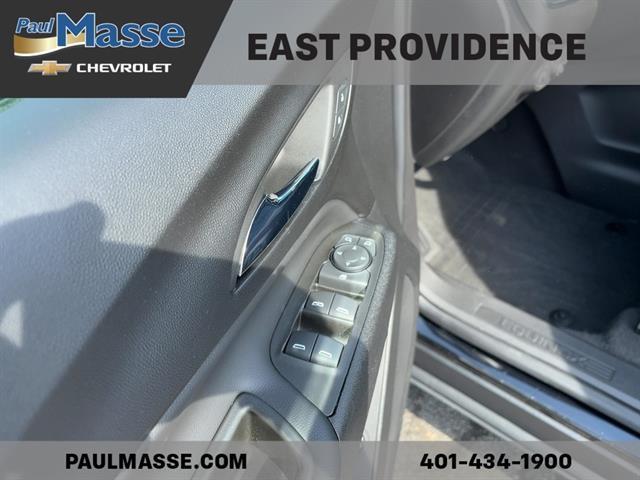 used 2022 Chevrolet Equinox car, priced at $23,988